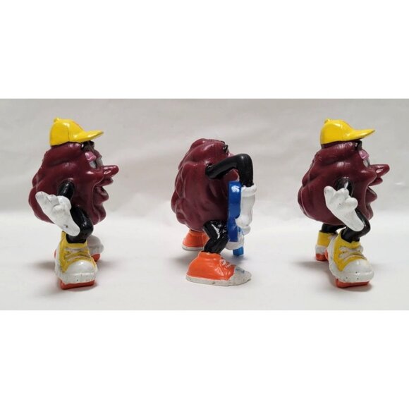 Lot of 3 Vintage California Raisins PVC Figurines Roller Skating Playing Guitar - Picture 4 of 6